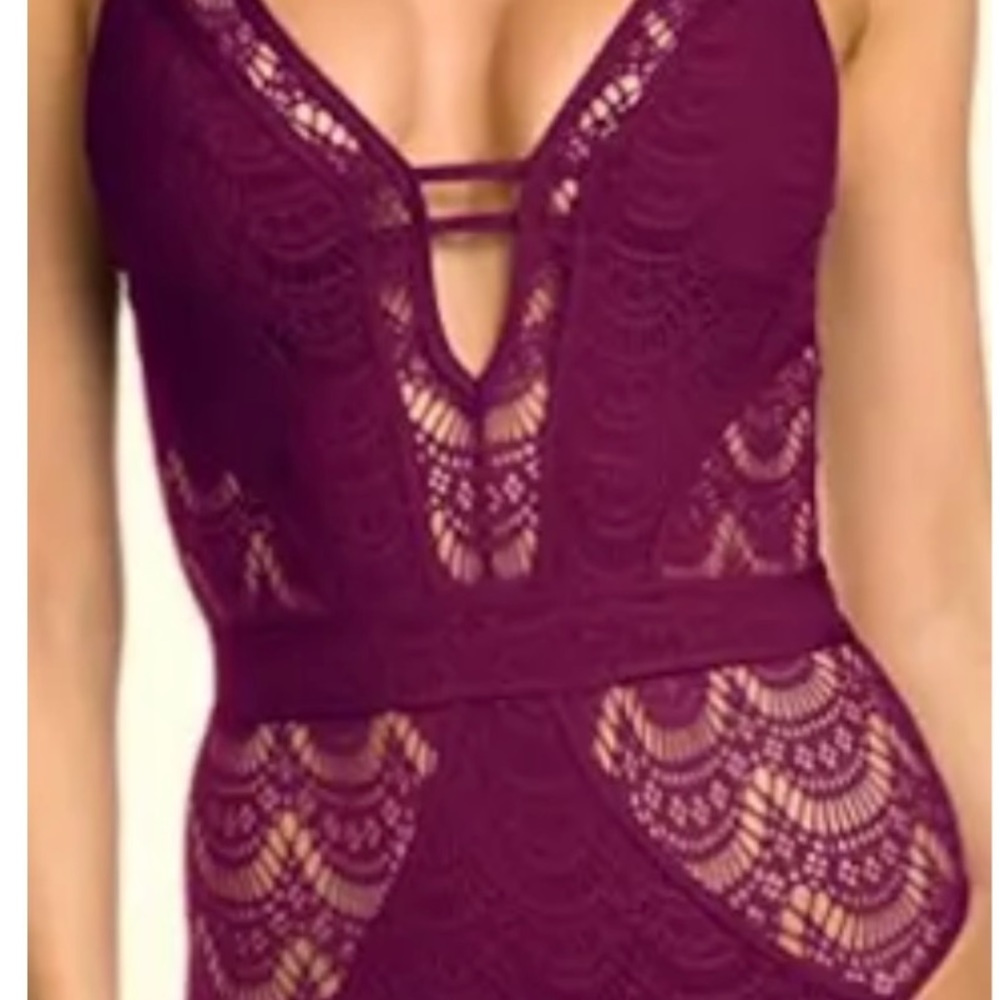 Becca brand women’s one piece swim suit NWT